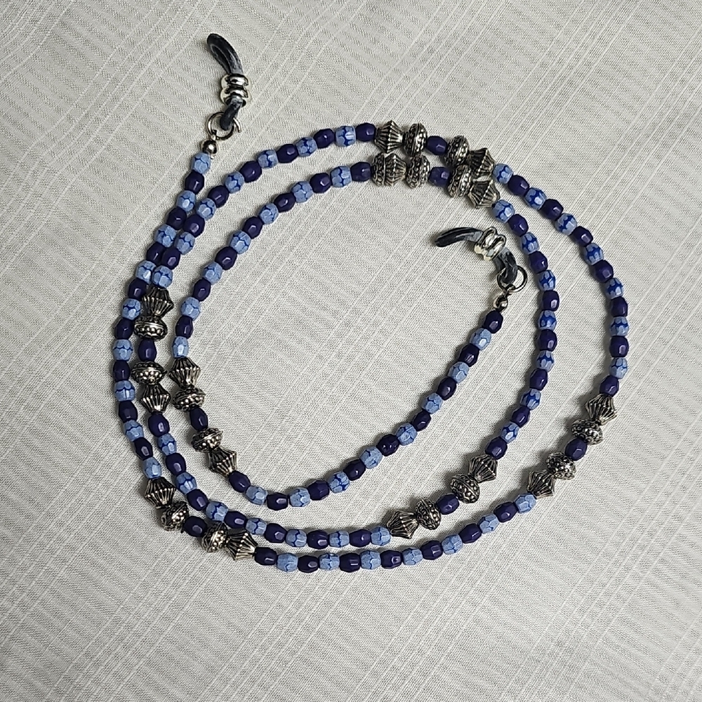 Chic Blue And Silver Beaded Glasses Chain with Accents​